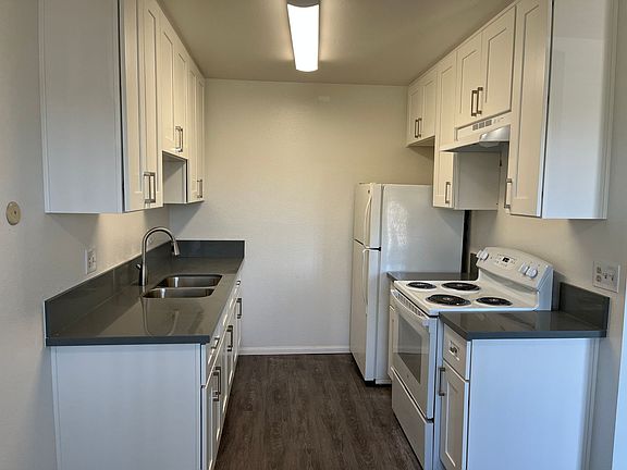 5th image of 4325 Lowell St APT 23