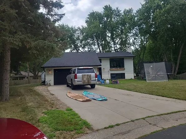 578 Kent Cir, Shoreview, MN 55126