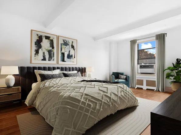 865 United Nations Plaza image 3 of 22