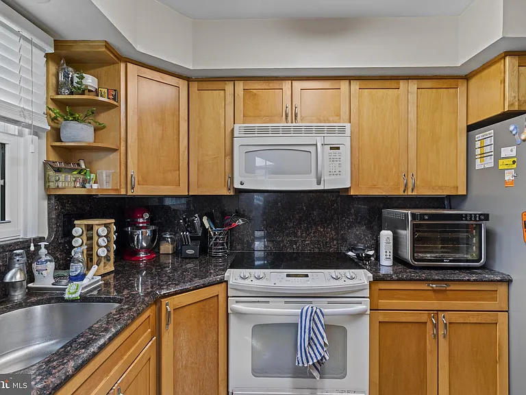 1435 Crofton Pkwy — Photo 12