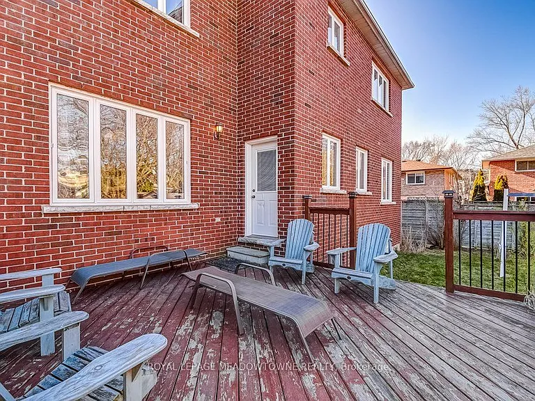 591 Lakeside Ave — Photo 31