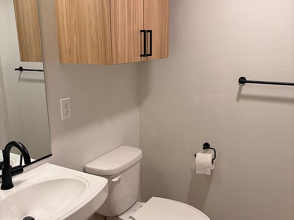 5th image of 6860 E Green Lake Way N