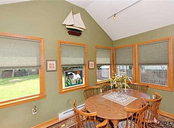4th image of 506 Leahy Ln