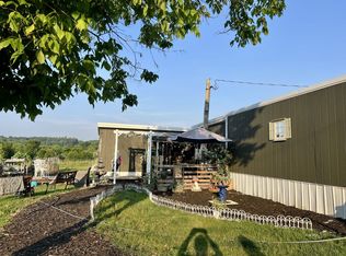 37657 Leading Creek Rd, Middleport, OH 45760