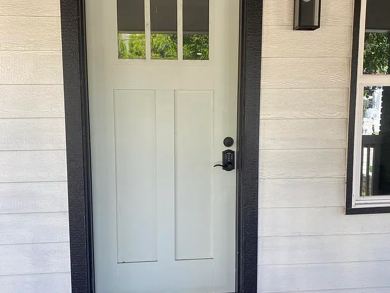 3914 Lamar St — Photo 2