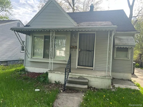 1150 Magnolia Dr, Inkster, MI 48141