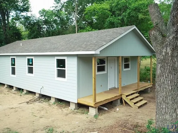 410 W Godfrey St, Gladewater, TX 75647