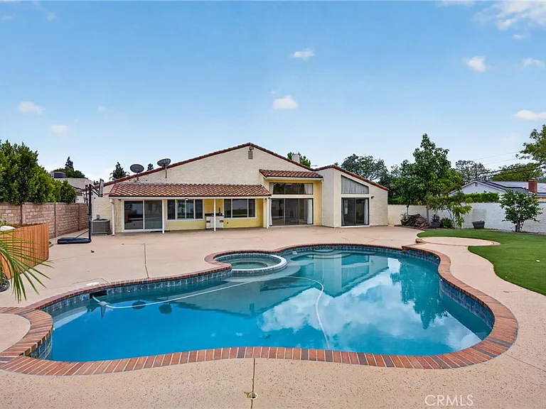 18259 Minnehaha St — Photo 44