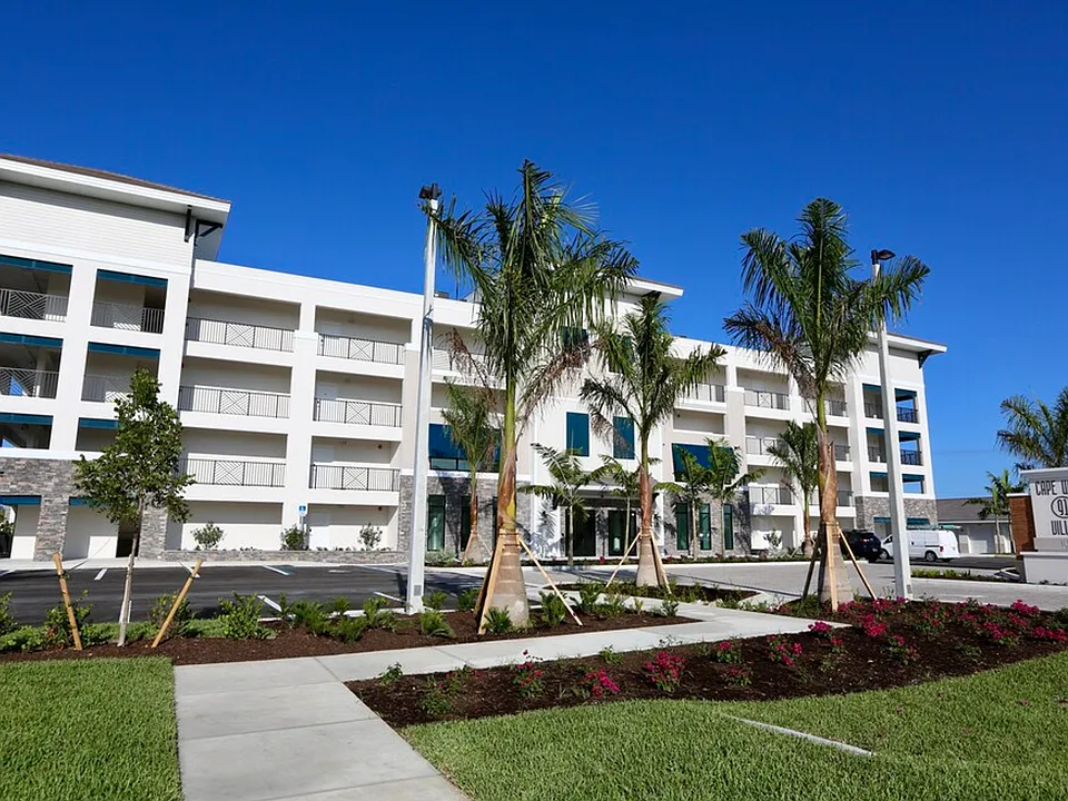 Cape West 91 Villa Apartments