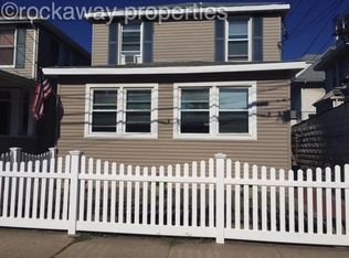 212 Beach 117th St, Rockaway Park, NY 11694
