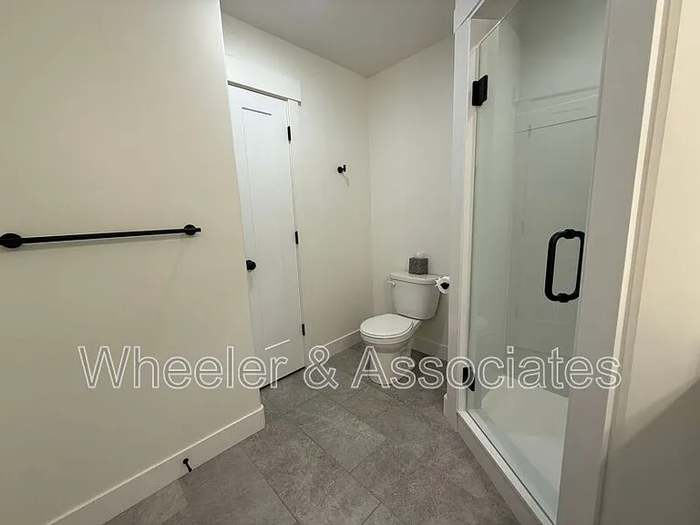 1294 E 1640 S — Photo 32