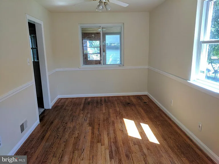 11905 Andrew St — Photo 12