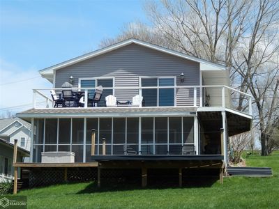 206 Eastside Ln, Montezuma, IA, 50171