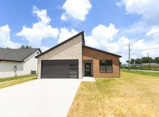 1100 Stonebridge Ln, Moberly, MO 65270