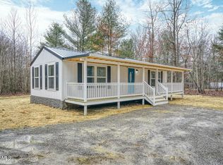 211 Bowater Rd, Deer Lodge, TN 37726