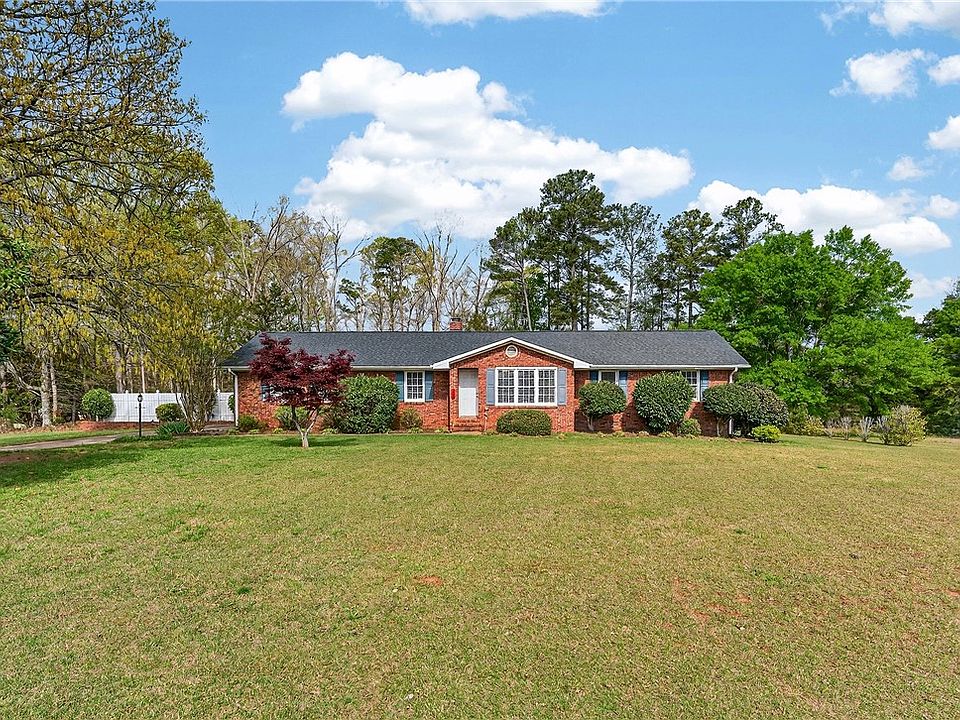 1st image of 160 Burdette Cir