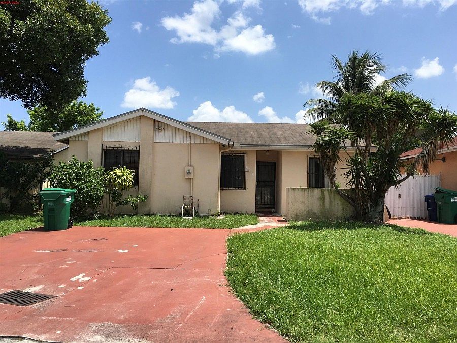 1st image of 5412 NW 197th Ln