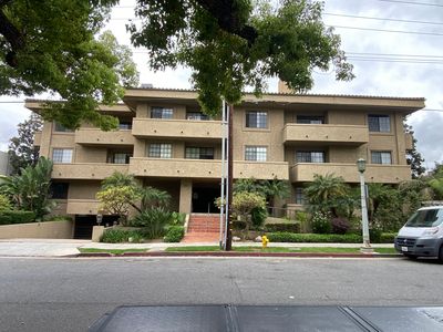 221 S Oak Knoll Ave APT 205, Pasadena, CA, 91101