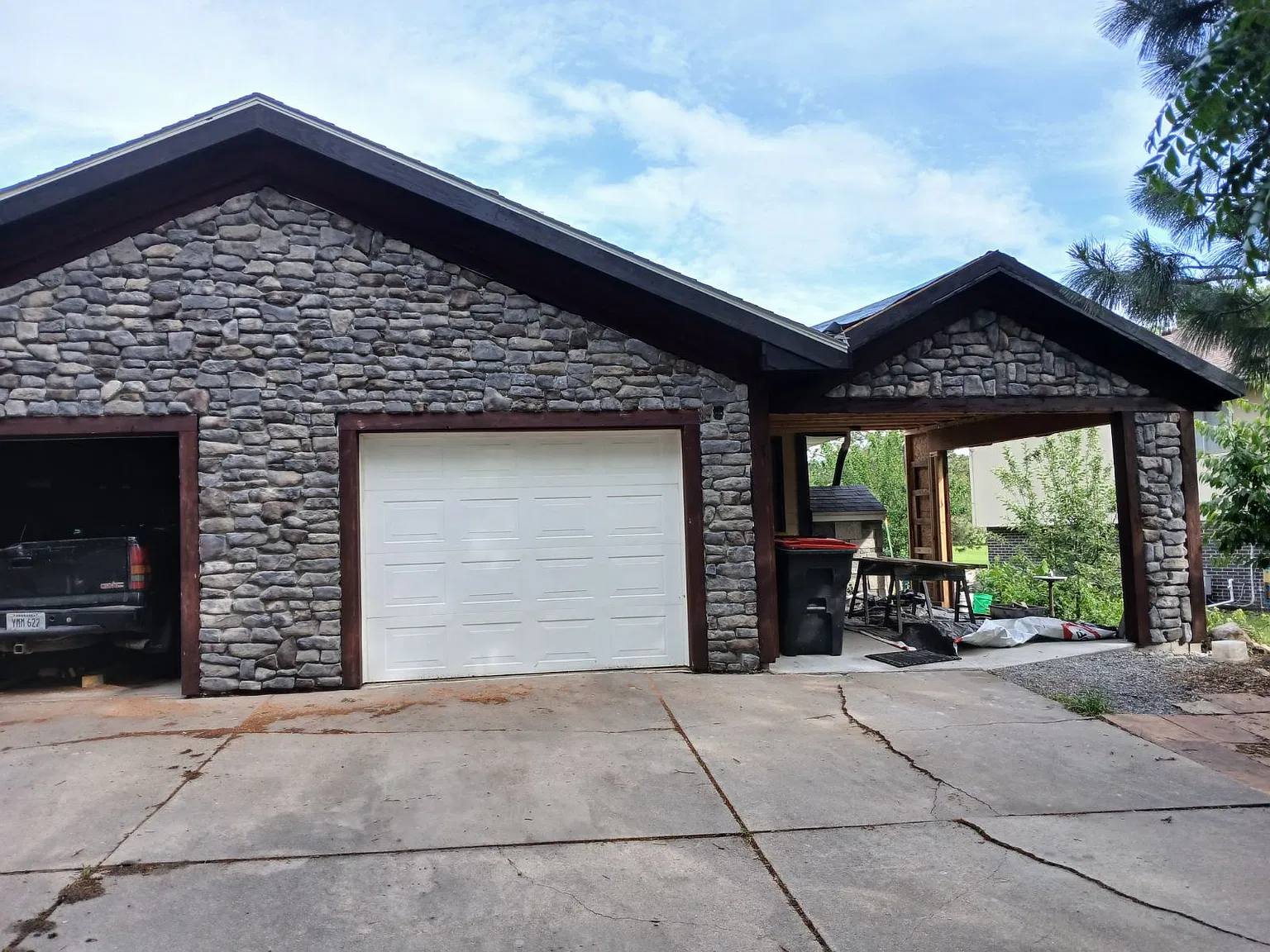 3117 Wildbriar Ln — Photo 3