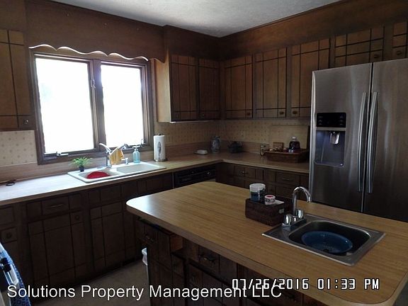 5th image of 100 Doral Ct