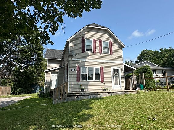 2nd image of 270 Moffat St #A