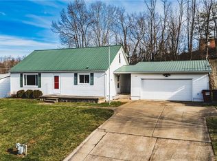 1126 Colegate Dr, Marietta, OH 45750