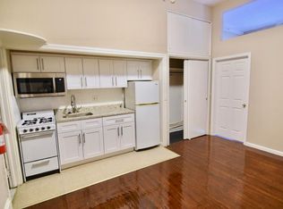 319 S 12th St #R2, Philadelphia, PA 19107