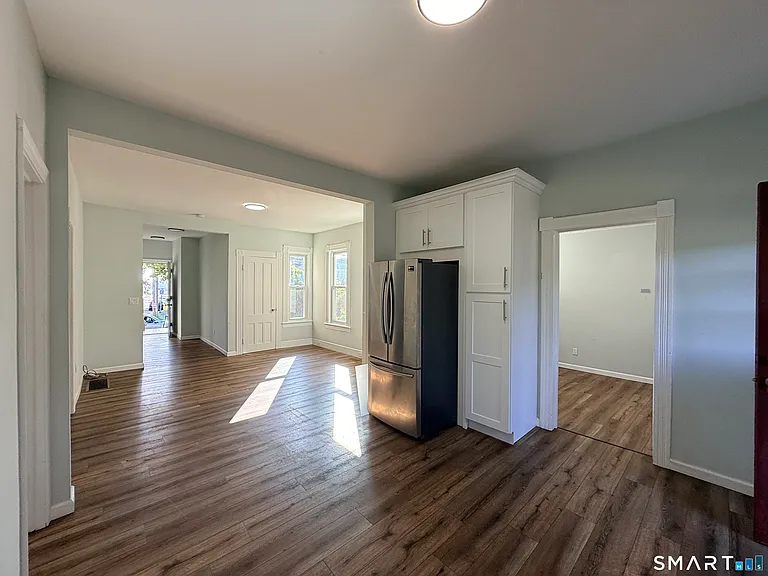 26 Taylor Ave — Photo 10