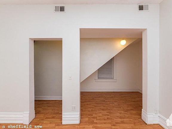 5th image of 1867 N Sheffield Ave #1822