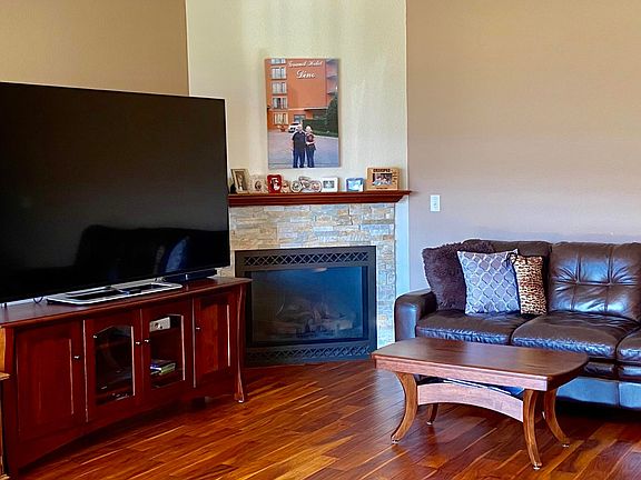 5th image of 6623 102nd St Unit 1BB