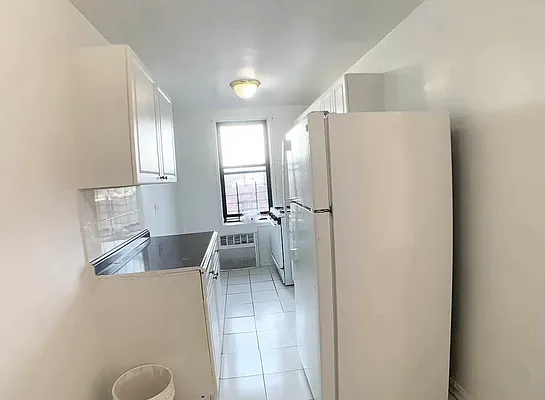 Rented by Premier One Realty LLC | media 5