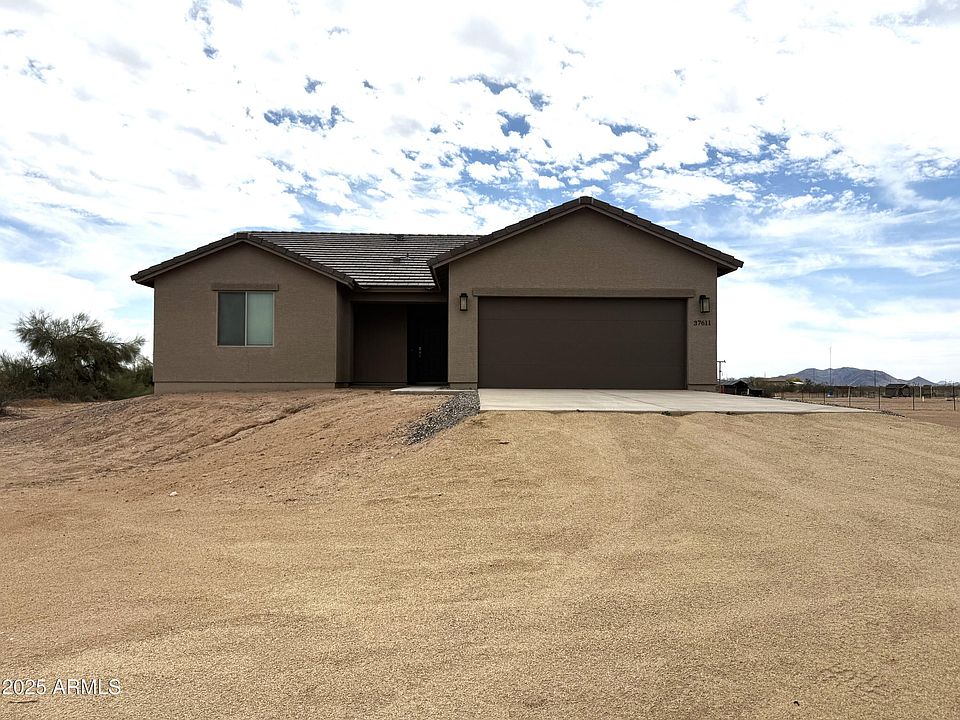 1st image of 37611 W ROVEY Avenue