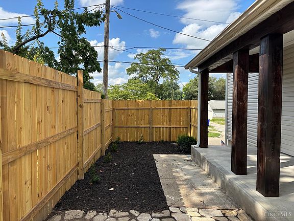 3rd image of 1849 Lincoln Ave