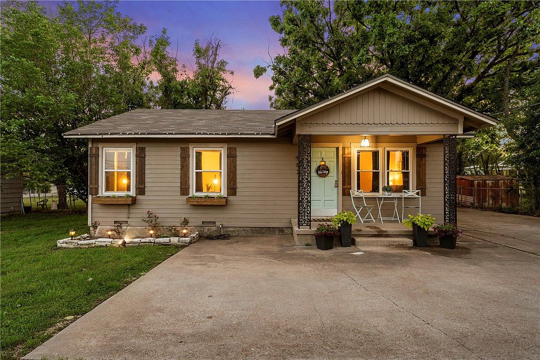 902 N Robinson Dr, Robinson, TX 76706 Zillow