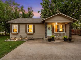 902 N Robinson Dr, Robinson, TX 76706