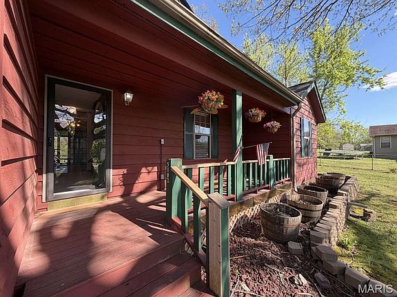 2nd image of 5102 Crabapple Ln