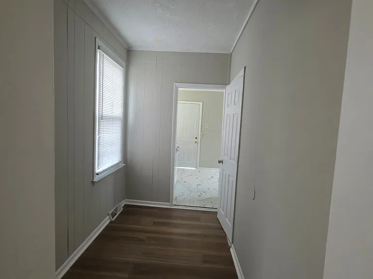 387 Blatchley Ave #1 — Photo 3