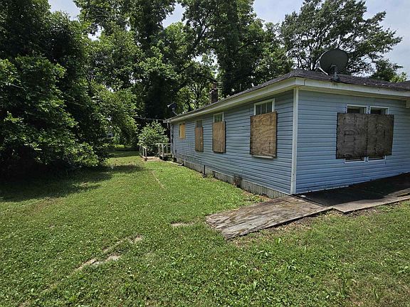 4th image of 1808 E 6th Ave