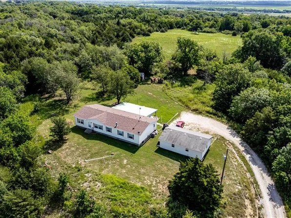 5478 County Road 5500, Cherryvale, KS 67335