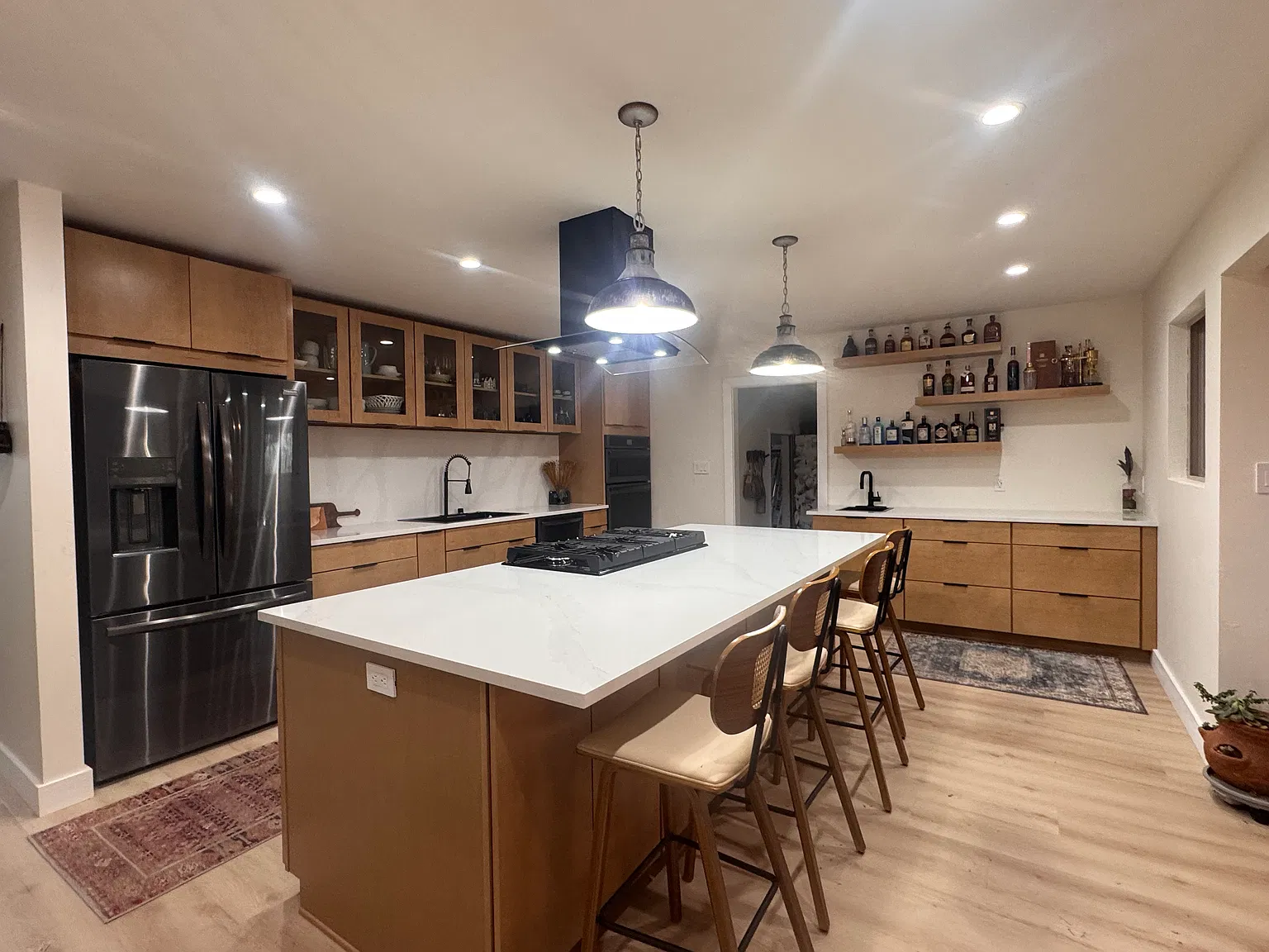 3 bed, 1700 sqft, $3,500 — Photo 4