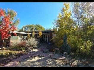 904 Deer Trail St, Farmington, NM 87401