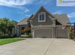 5615 W 144th Ter, Overland Park, KS 66223