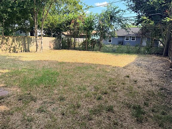 2nd image of 3030 Friar Point Rd