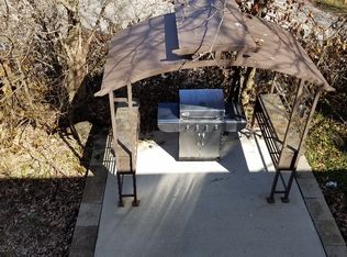 2703 N Jackson St APT 2, Danville, IL 61832