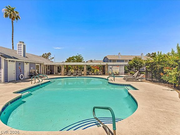 3rd image of 5861 Medallion Dr Unit 202
