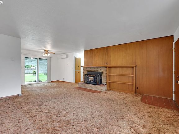 5th image of 117 Allen Ave