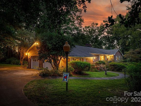 2nd image of 327 Livingston Dr