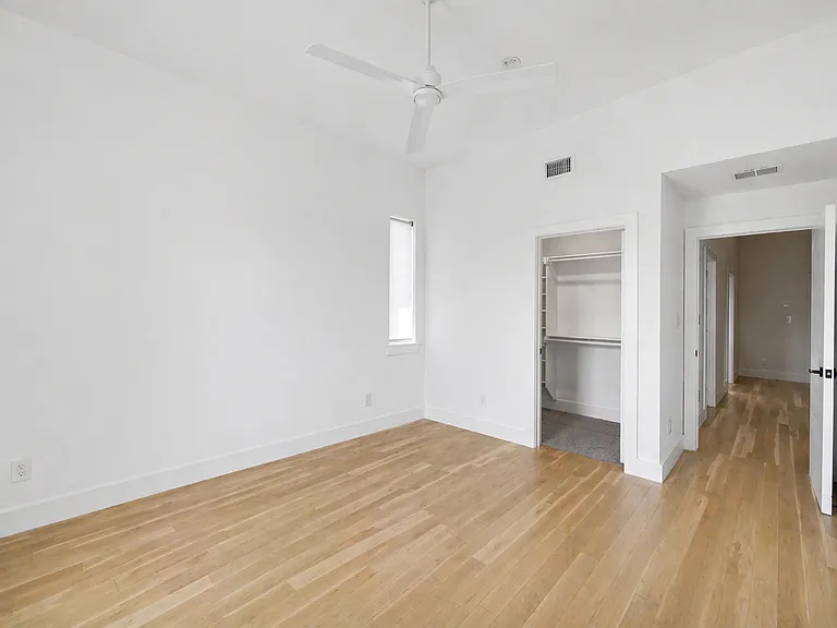 800 S Glasgow Dr — Photo 24