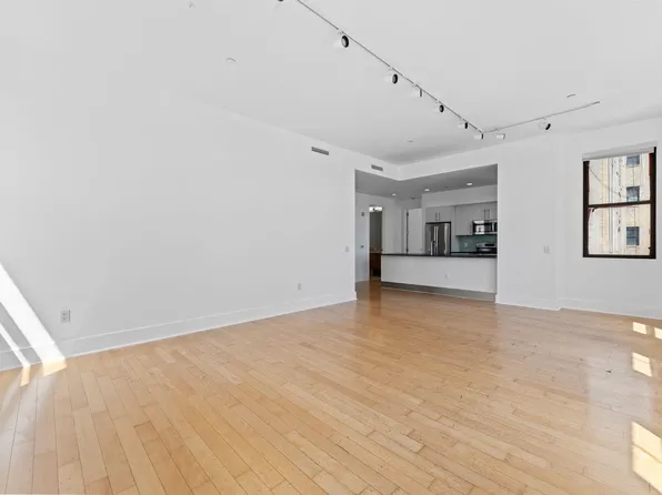 4 Beacon Way image 10 of 45