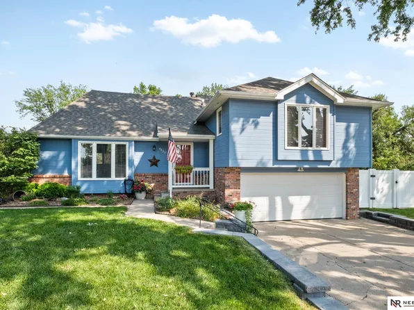 4823 N 113th St, Omaha, NE 68164